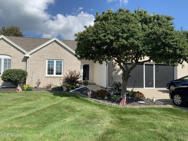 26336 E Wexford Drive, Perrysburg, OH 43551