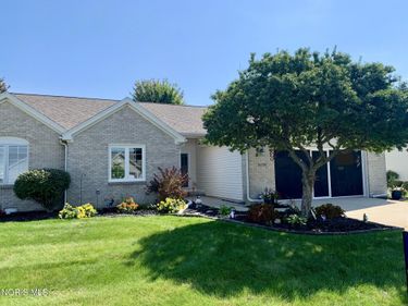 26336 E Wexford Drive, Perrysburg, OH 43551