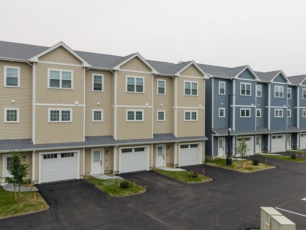 2492 South Main Street, Unit 5C, Fall River, MA 02724