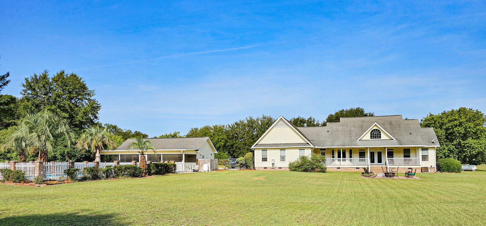 220 Sandy Springs Circle Photo 15
