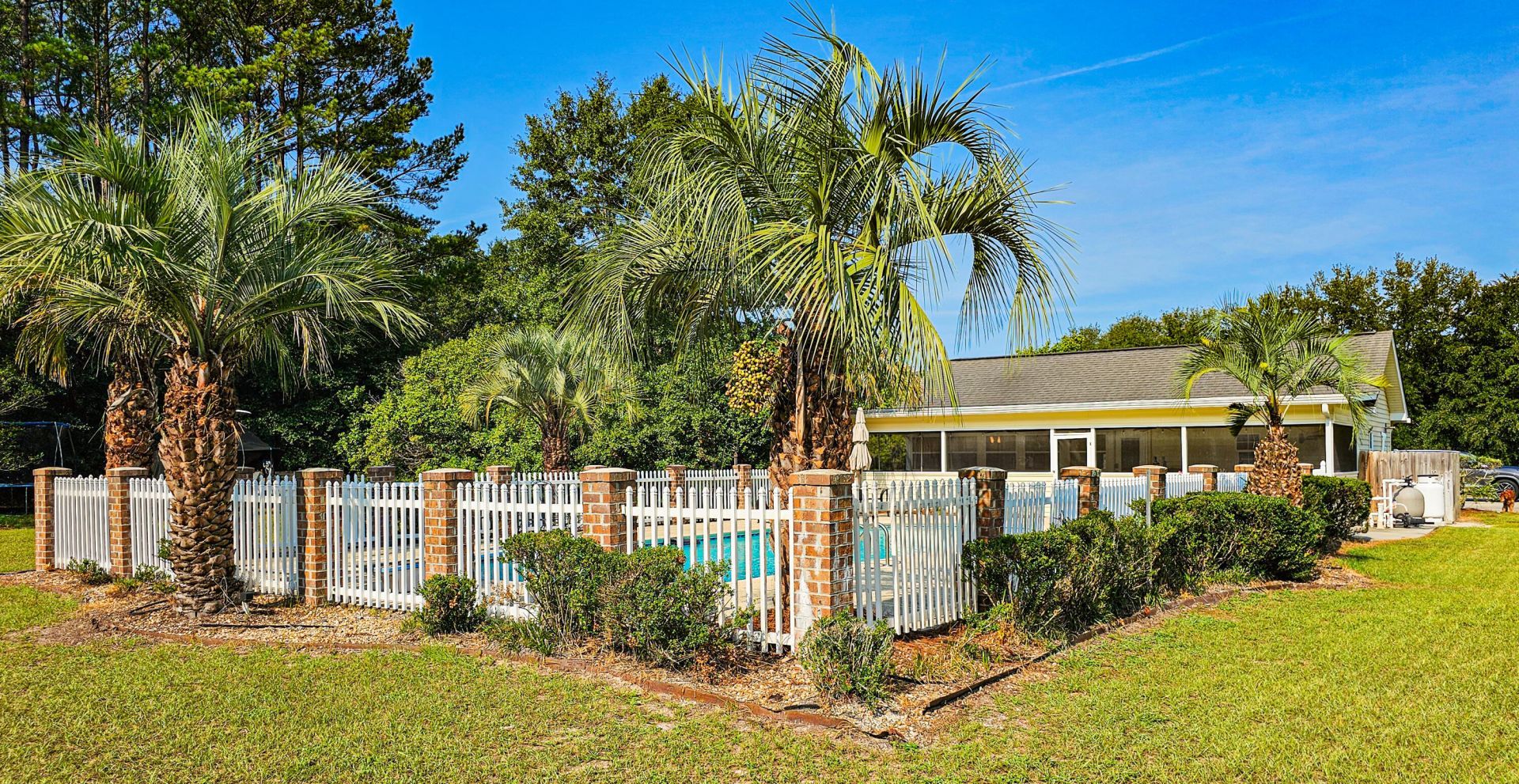 220 Sandy Springs Circle Photo 16