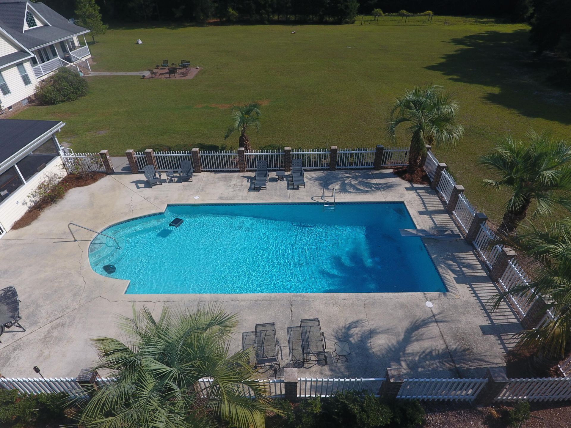 220 Sandy Springs Circle Photo 17