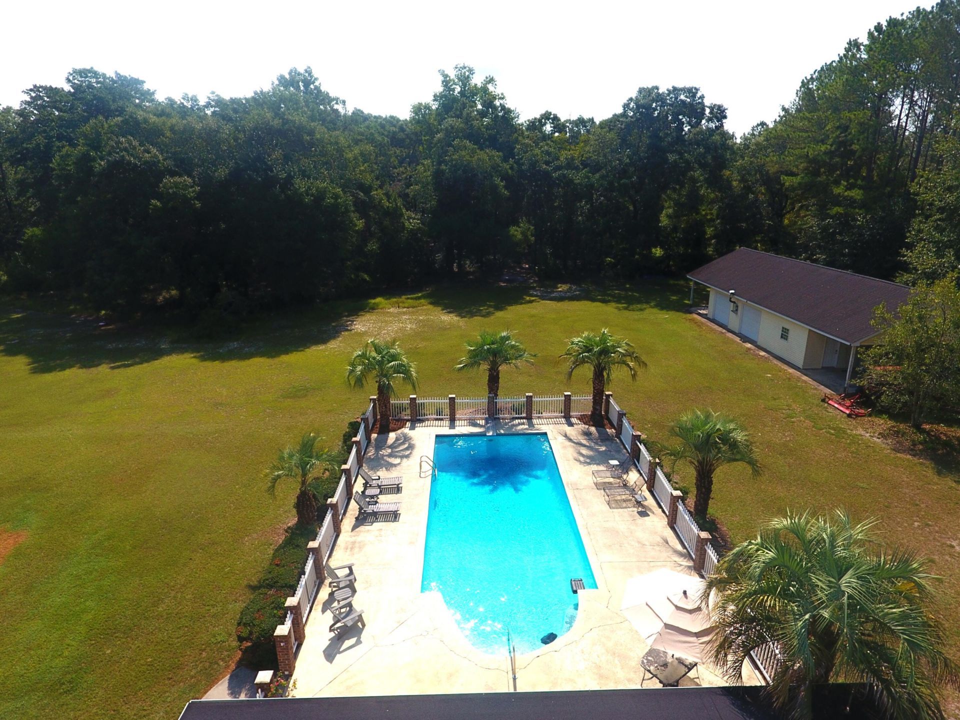 220 Sandy Springs Circle Photo 18