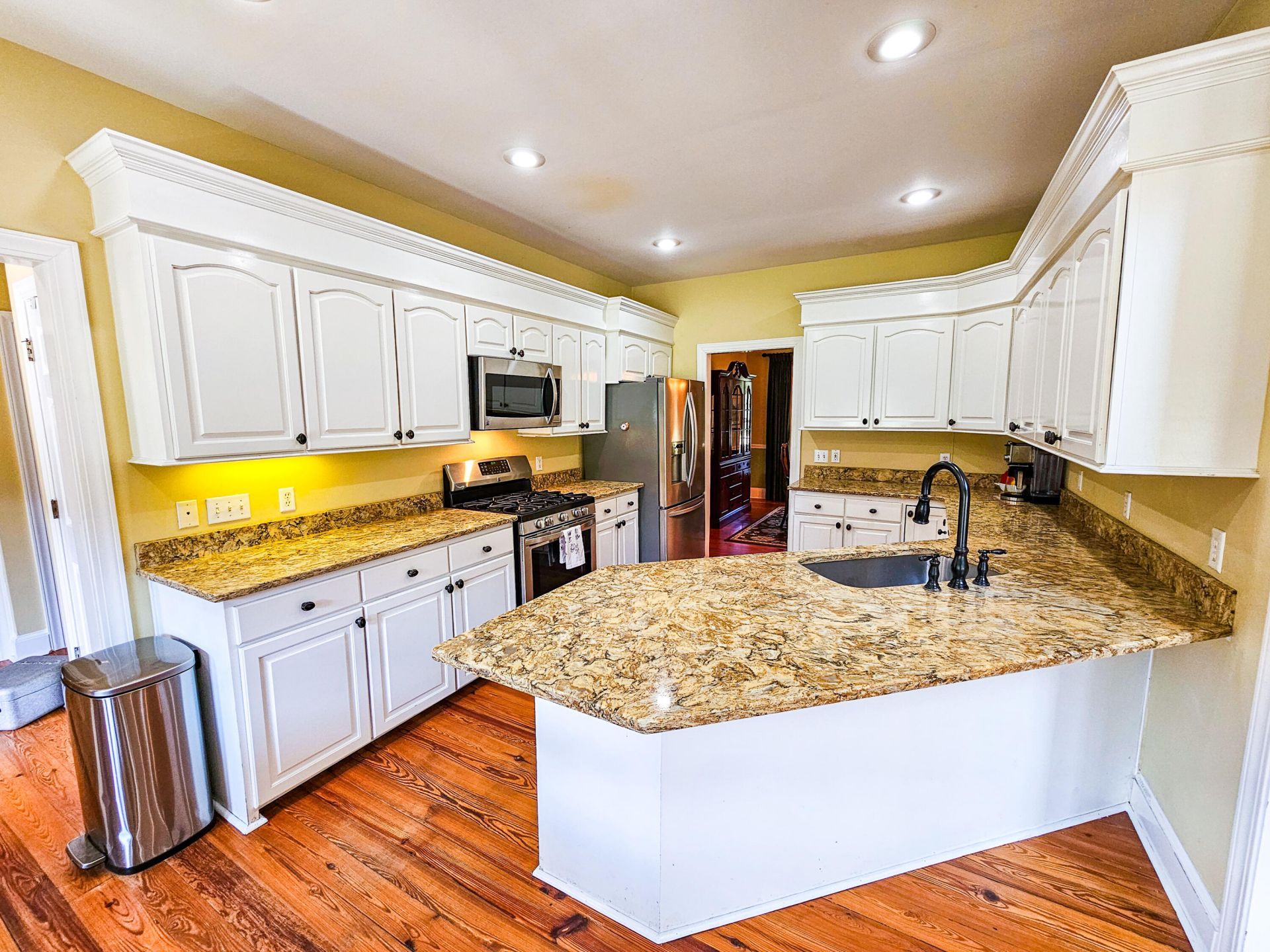 220 Sandy Springs Circle Photo 22