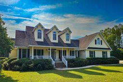 220 Sandy Springs Circle photo 4