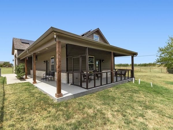 157 Daniel Drive, Van Alstyne, TX 75495