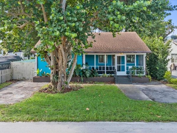 2434 Lincoln St , Hollywood, FL 33020