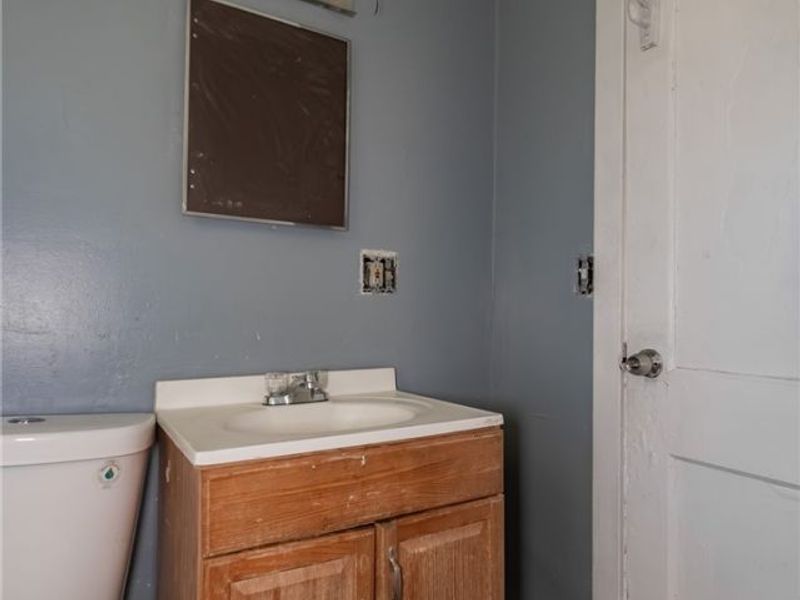3651 E 103rd Street, Cleveland, OH 44105 Photo 18