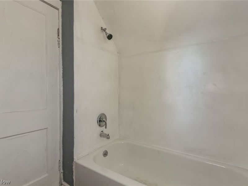 3651 E 103rd Street, Cleveland, OH 44105 Photo 19