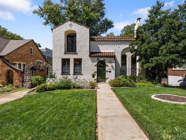 539 N Central Avenue, University City, MO 63130