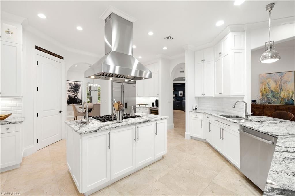 4860 Sycamore Dr, Naples, FL 34119 Photo
