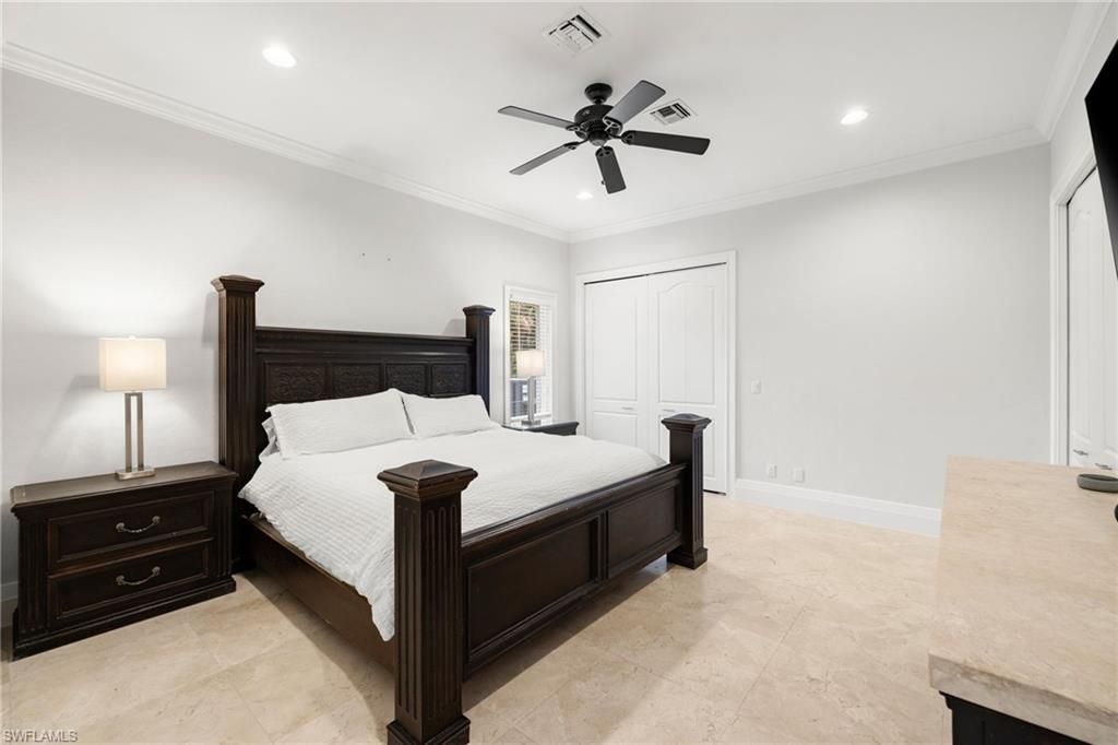 4860 Sycamore Dr, Naples, FL 34119 Photo