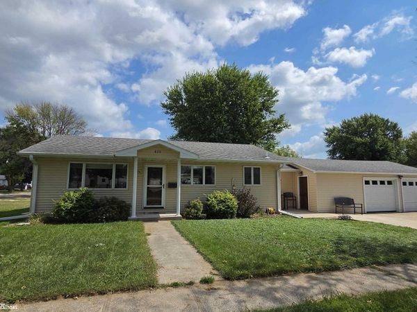 420 N Heckart, Algona, IA 50511