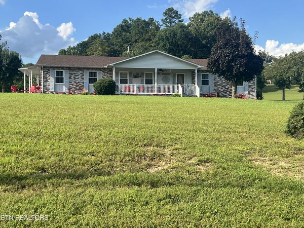 2009 Old Highway 27 , Robbins, TN 37852