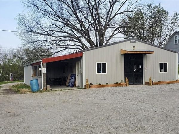 412 W Locust Street, Troy, KS 66087