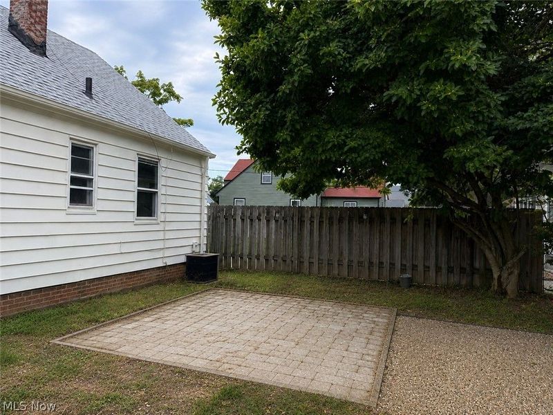 1382 Sunset Road, Mayfield Heights, OH 44124 Photo 27