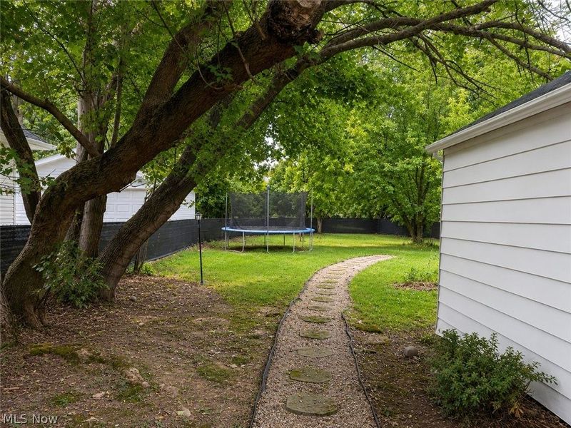 1382 Sunset Road, Mayfield Heights, OH 44124 Photo 29