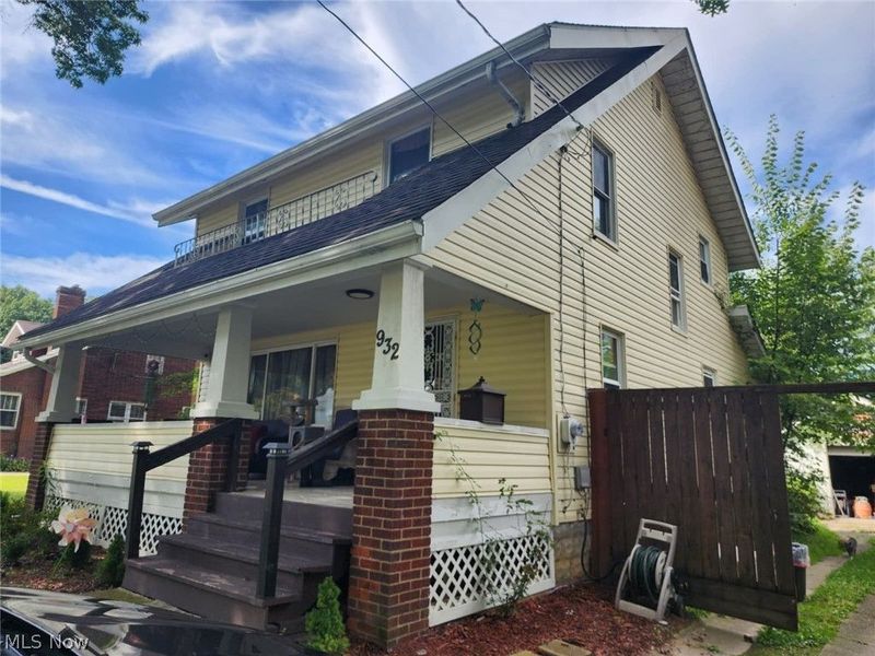 932 Hardesty Boulevard, Akron, OH 44320 Photo 1