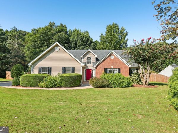 4672 Devencrest Lane, Buford, GA 30519