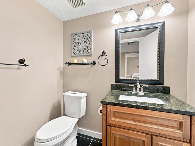 5051 Chuckleberry Lane , Unit 2, Westerville, OH 43081 Photo 14
