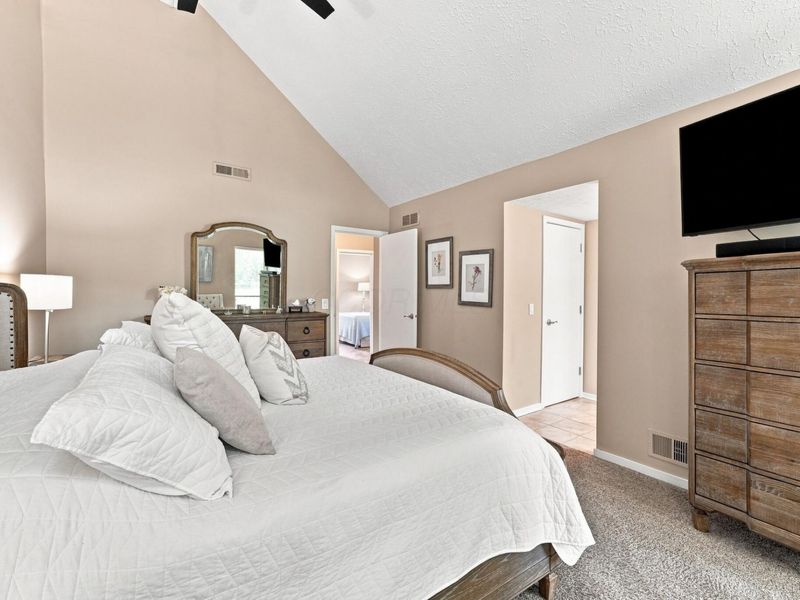 5051 Chuckleberry Lane , Unit 2, Westerville, OH 43081 Photo 26