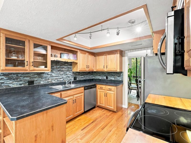 5051 Chuckleberry Lane , Unit 2, Westerville, OH 43081 Photo 8