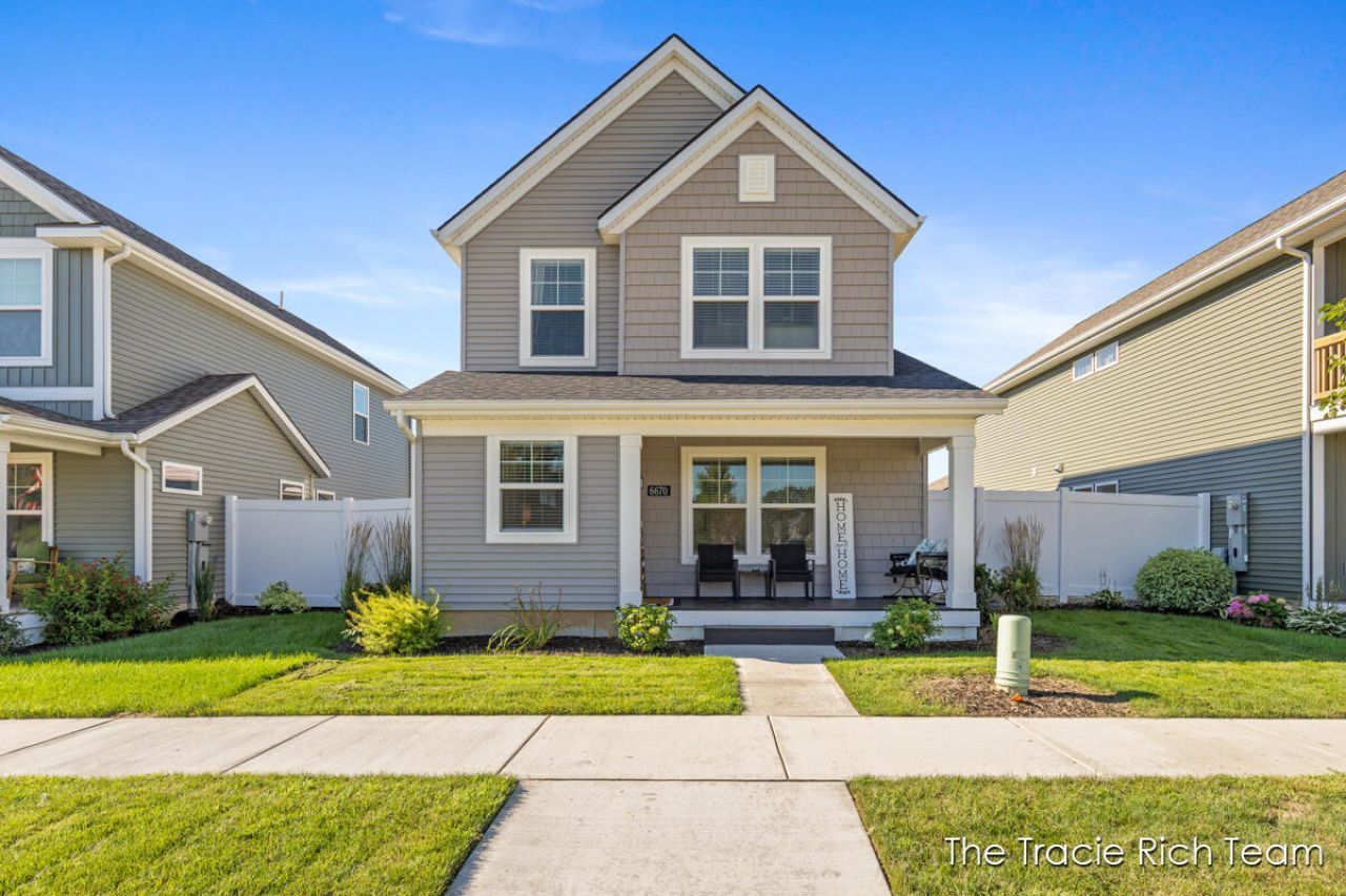 6670 Promenade Street Ne, Rockford, MI 49341 Main Photo