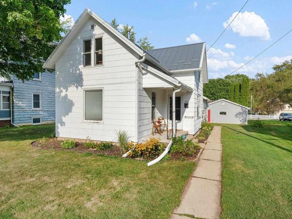 218 CLEVELAND STREET, Brillion, WI 54110