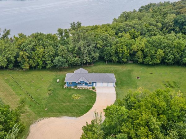 40970 35 Street , Janesville, MN 56048