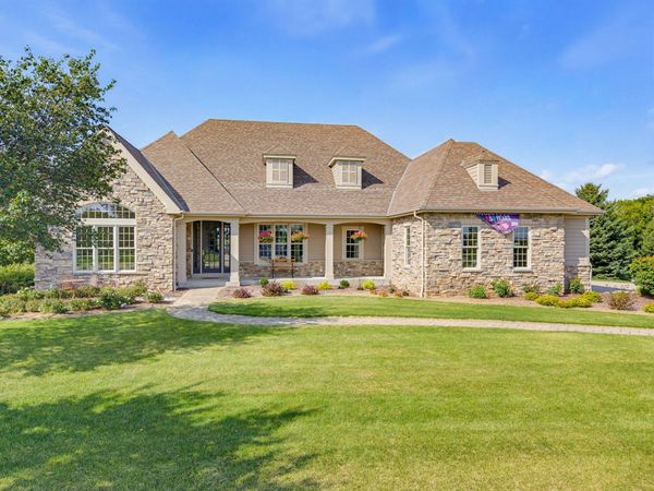 W224S7321 Glenecho Rd, Big Bend, WI 53103