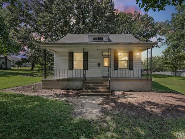 215 N Herman Street, Lebanon, IL 62254
