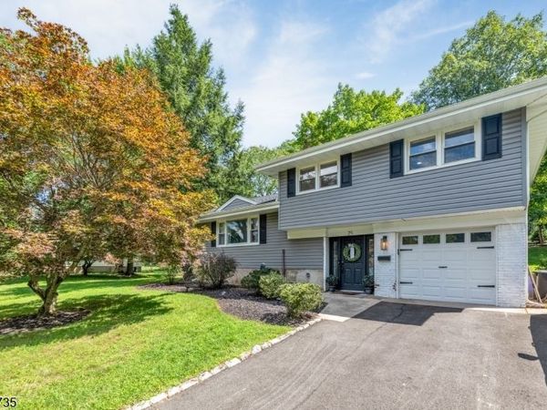 25 Windsor Ct, Norwood, NJ 07648