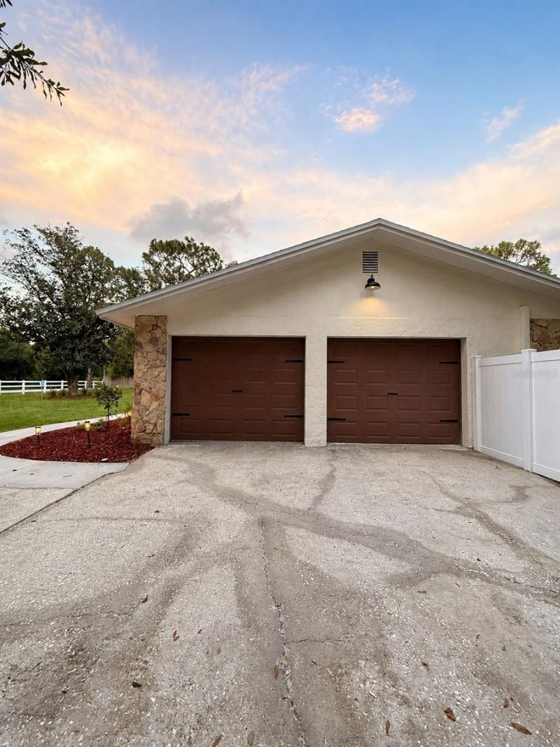 17238 Bridlepath Court, Lutz, FL 33558 Photo
