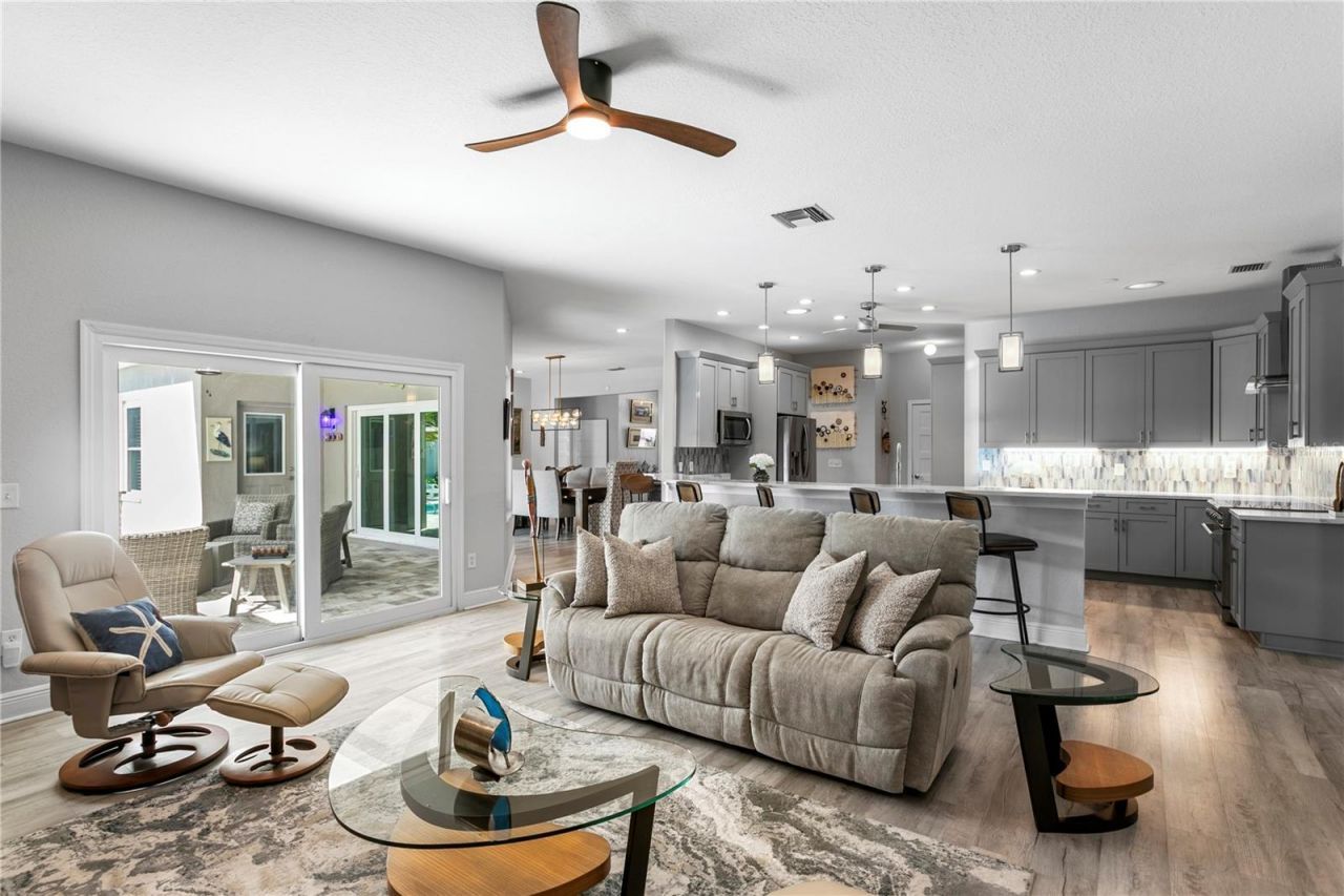 373 4th Avenue N, Tierra Verde, FL 33715 Photo