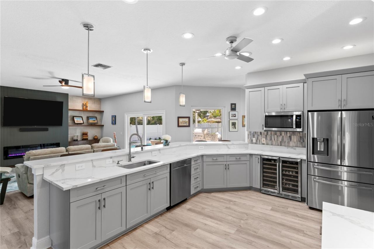 373 4th Avenue N, Tierra Verde, FL 33715 Photo