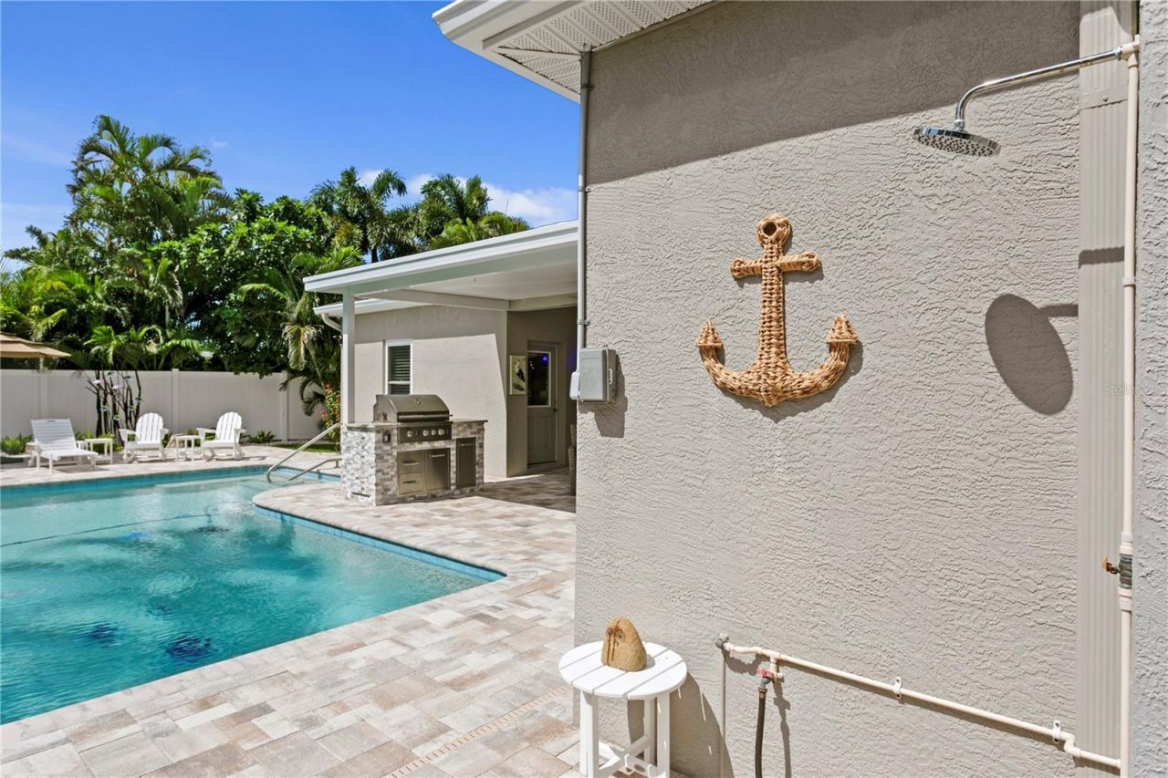 373 4th Avenue N, Tierra Verde, FL 33715 Photo