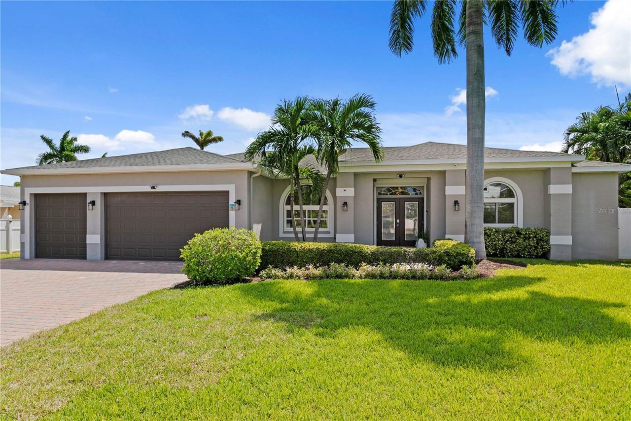 373 4th Avenue N, Tierra Verde, FL 33715 Photo