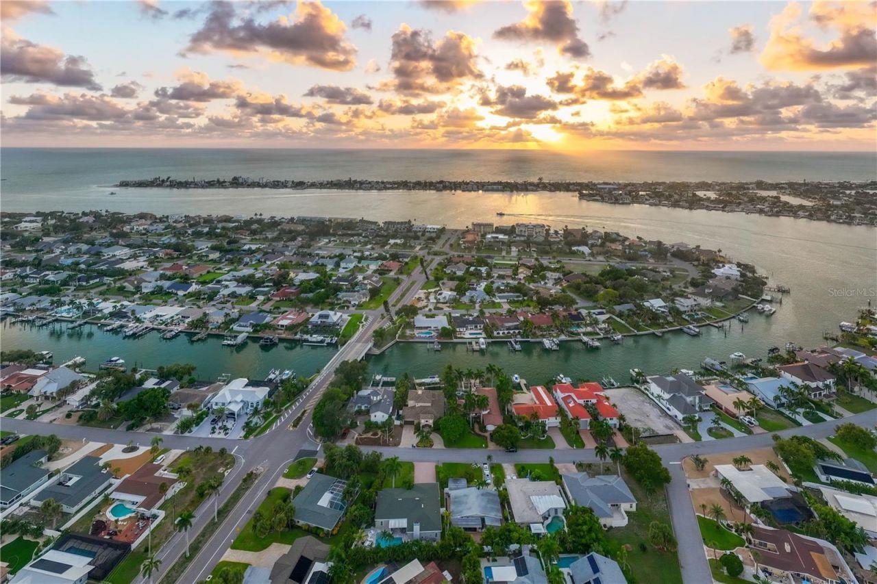 373 4th Avenue N, Tierra Verde, FL 33715 Photo