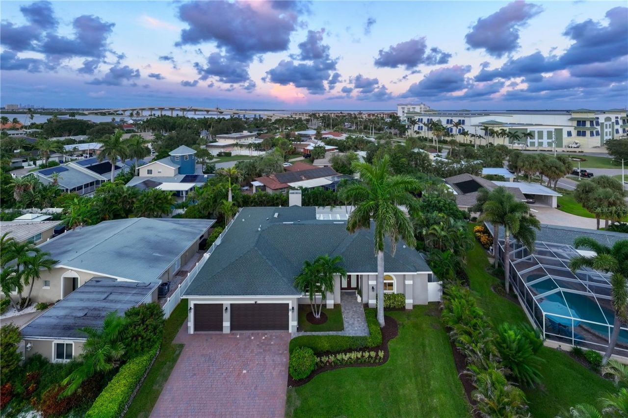 373 4th Avenue N, Tierra Verde, FL 33715 Photo