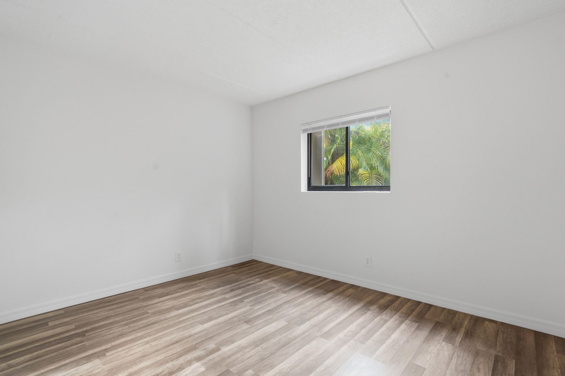800 Lighthouse Drive, Unit 1A, North Palm Beach, FL 33408 Photo