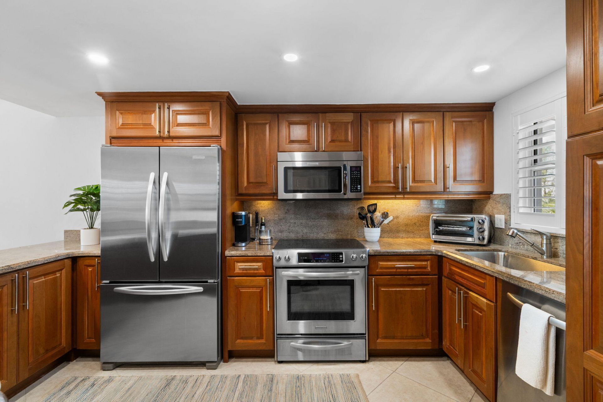 511 Bayshore Drive, Unit 408, Fort Lauderdale, FL 33304 Photo