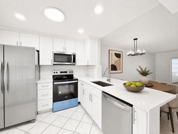 9272 SW 3RD Street, Unit 404, Boca Raton, FL 33428