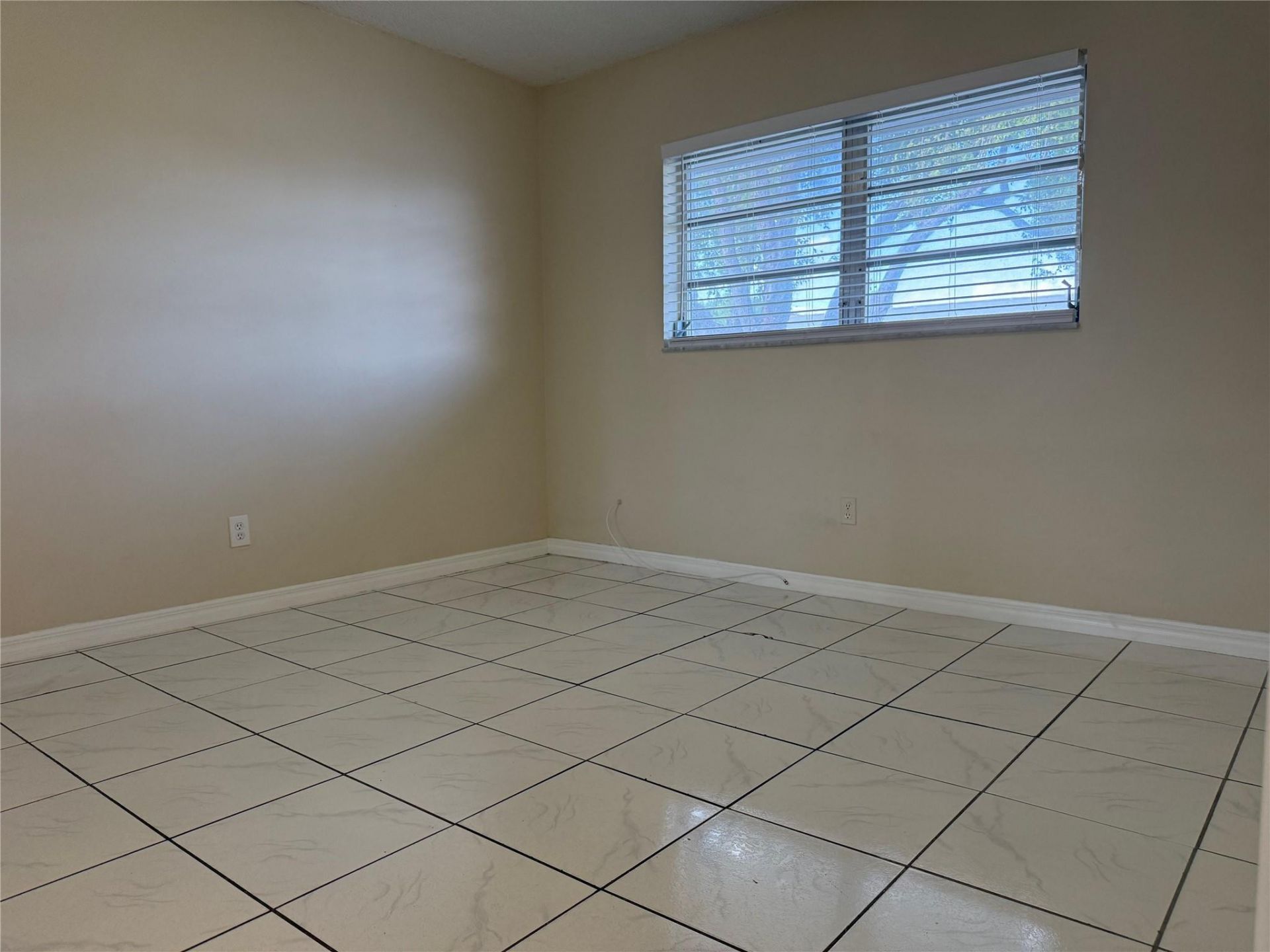 4928 Hollywood Boulevard, Unit 10, Hollywood, FL 33021 Photo