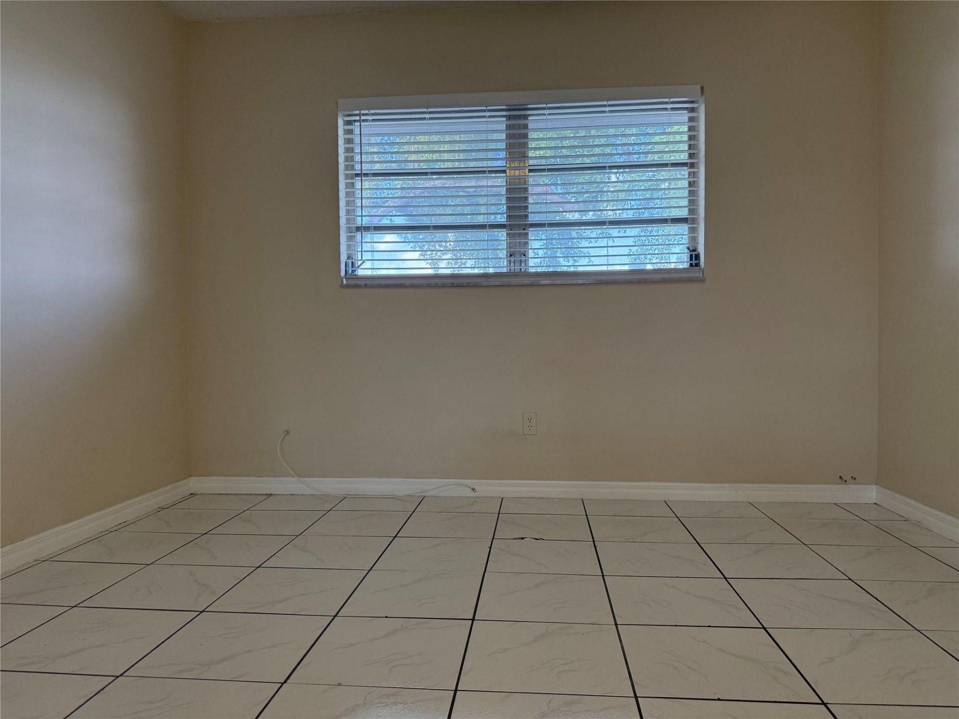4928 Hollywood Boulevard, Unit 10, Hollywood, FL 33021 Photo