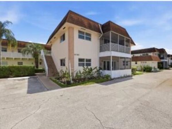 10330 N Military Trail, Unit 7A, Palm Beach Gardens, FL 33410
