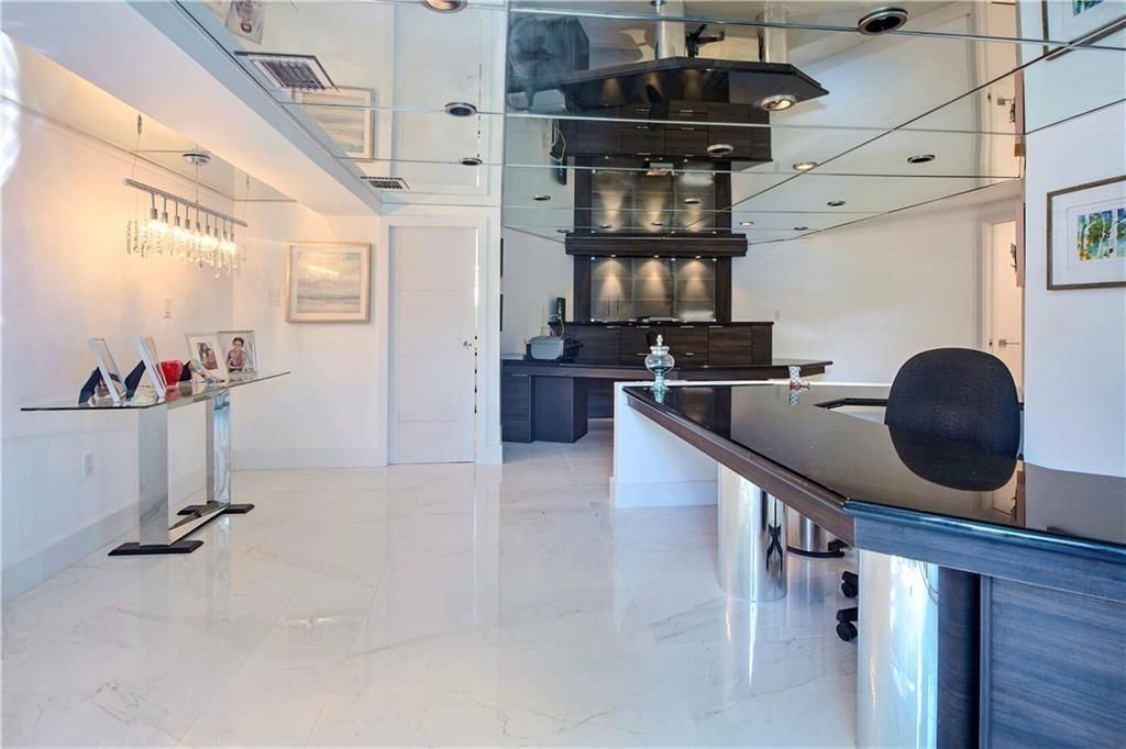 28 Pelican Drive, Fort Lauderdale, FL 33301 Photo