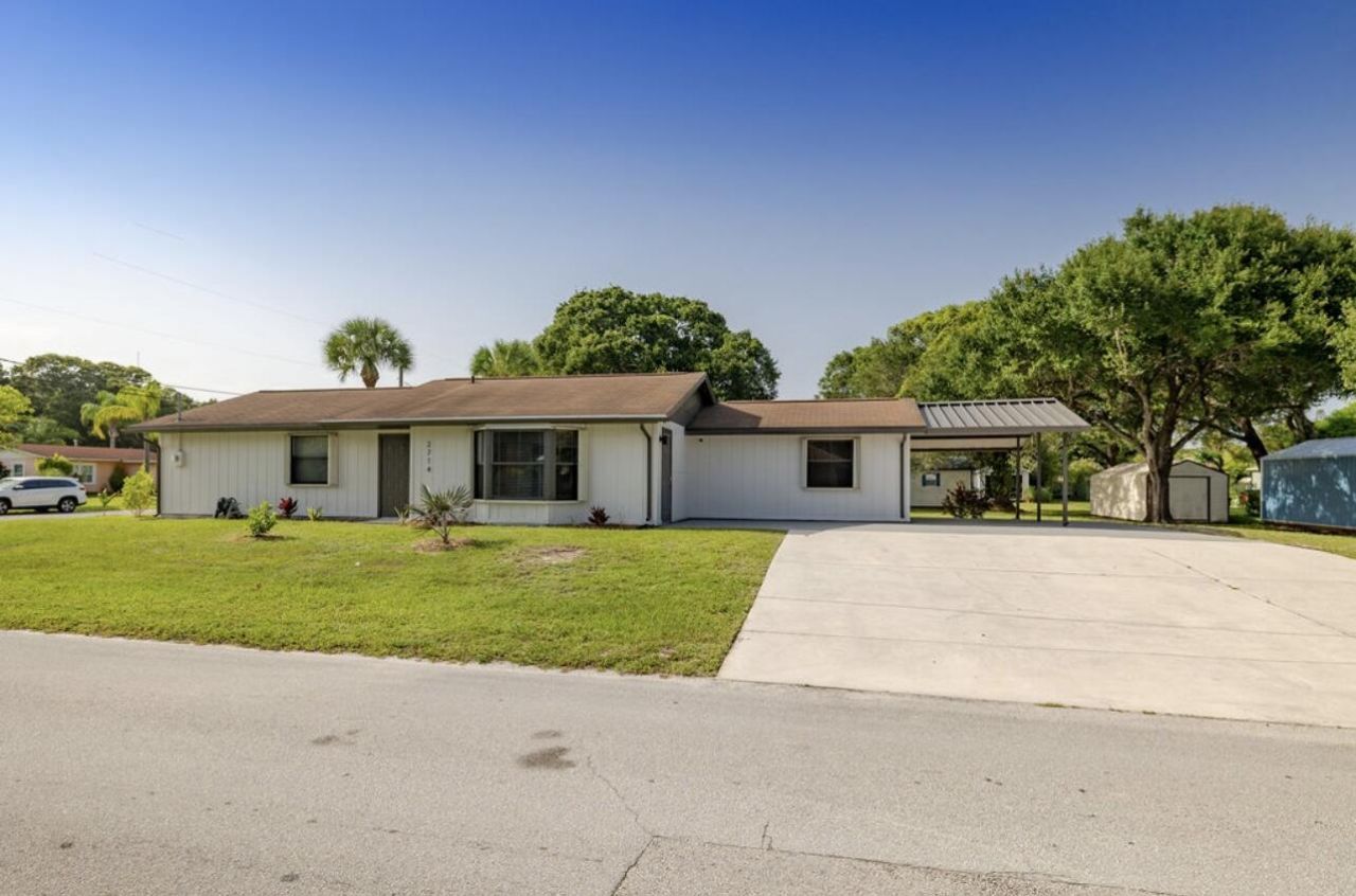 2714 Rhode Island Avenue, Fort Pierce, FL 34947 Photo