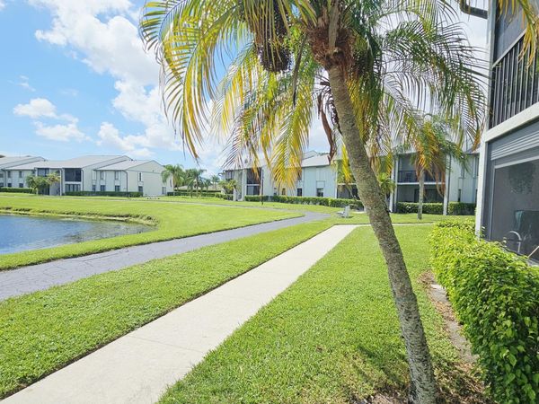 1004 Green Pine Boulevard, Unit G1, West Palm Beach, FL 33409