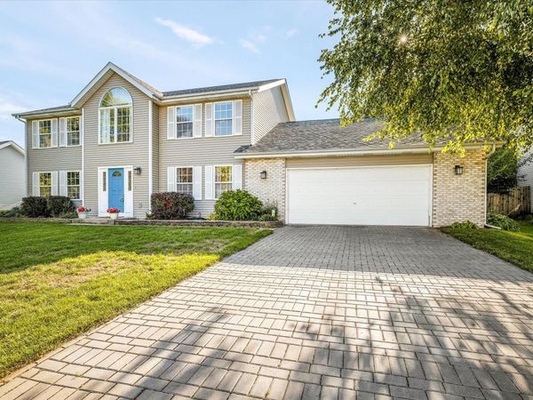 10892 CHICORY RIDGE Way, ROSCOE, IL 61073