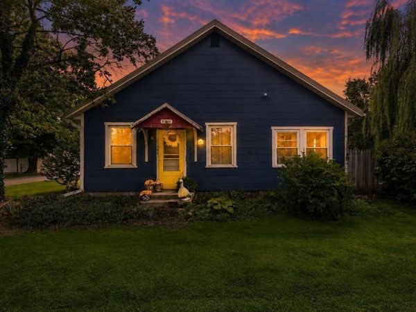 12066 Urbana Street , Middleburg, OH 43336